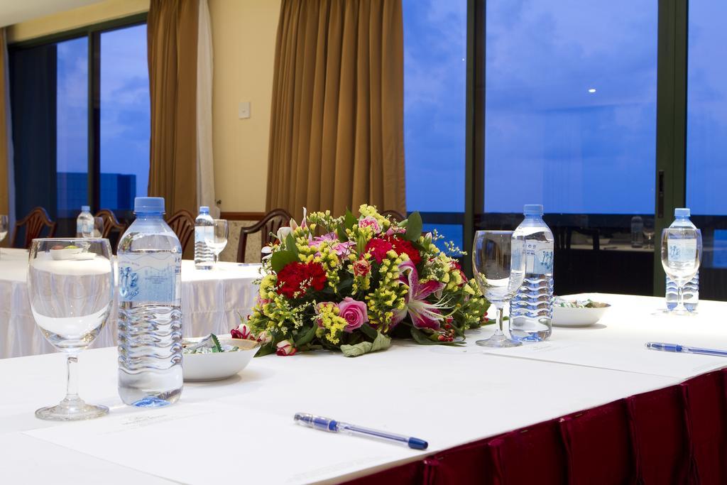 Mookai Hotel Male Zewnętrze zdjęcie