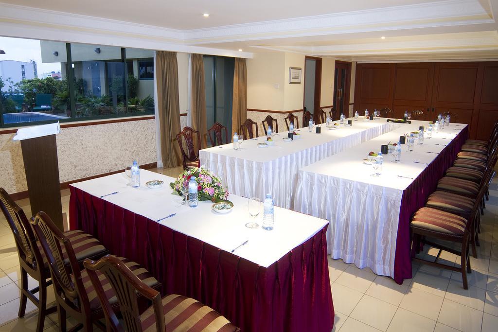 Mookai Hotel Male Zewnętrze zdjęcie
